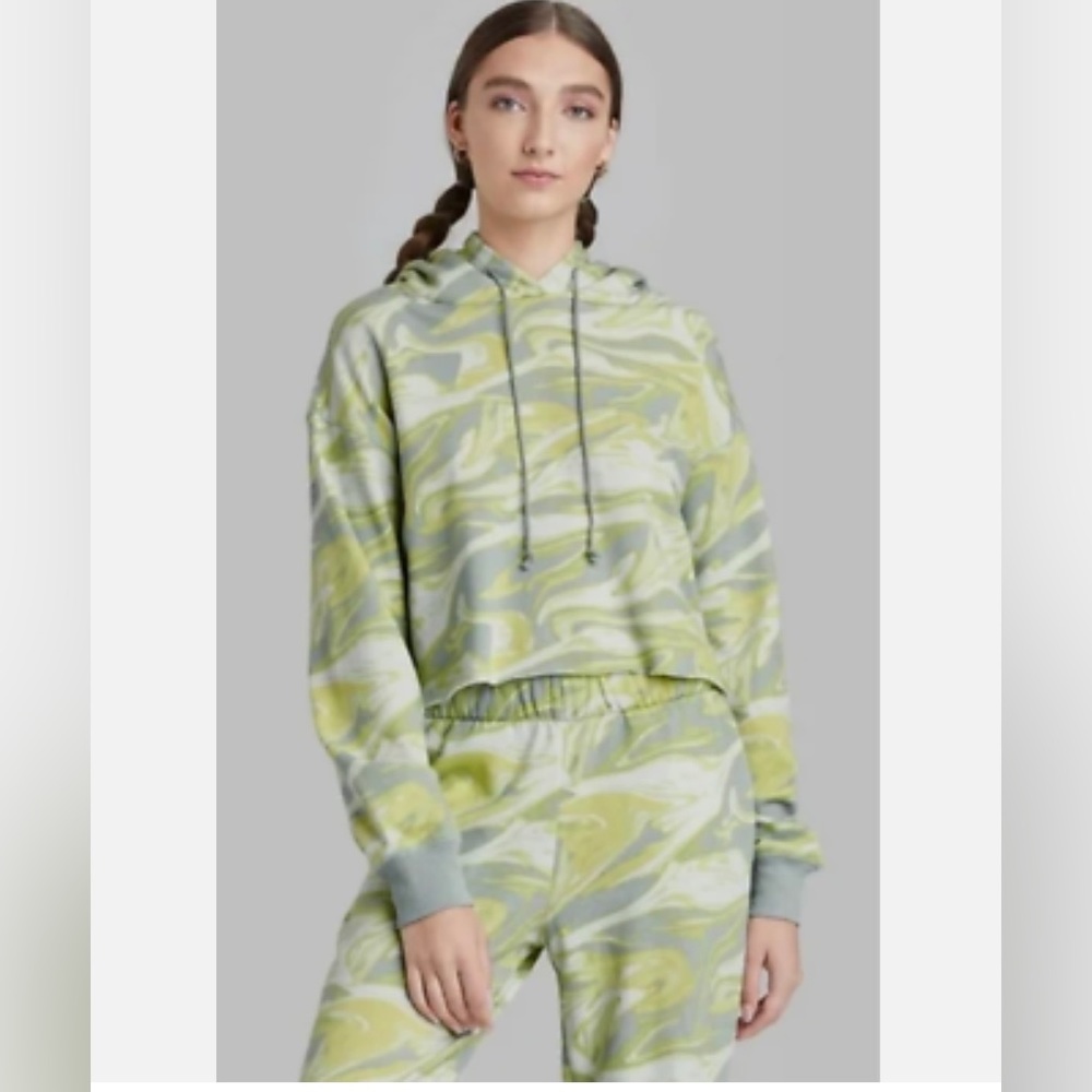 Wild Fabel Green Swirl Cropped Sweatshirt Multiple Sizes NWT